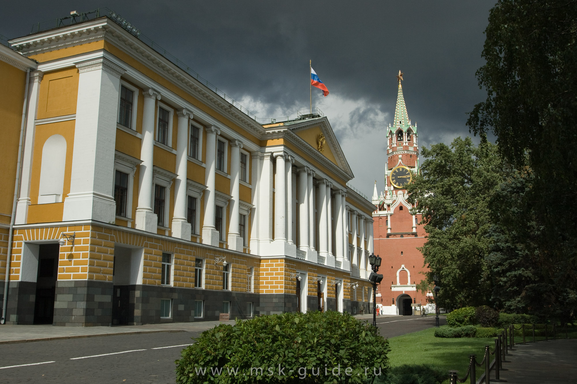 Здания кремля москва