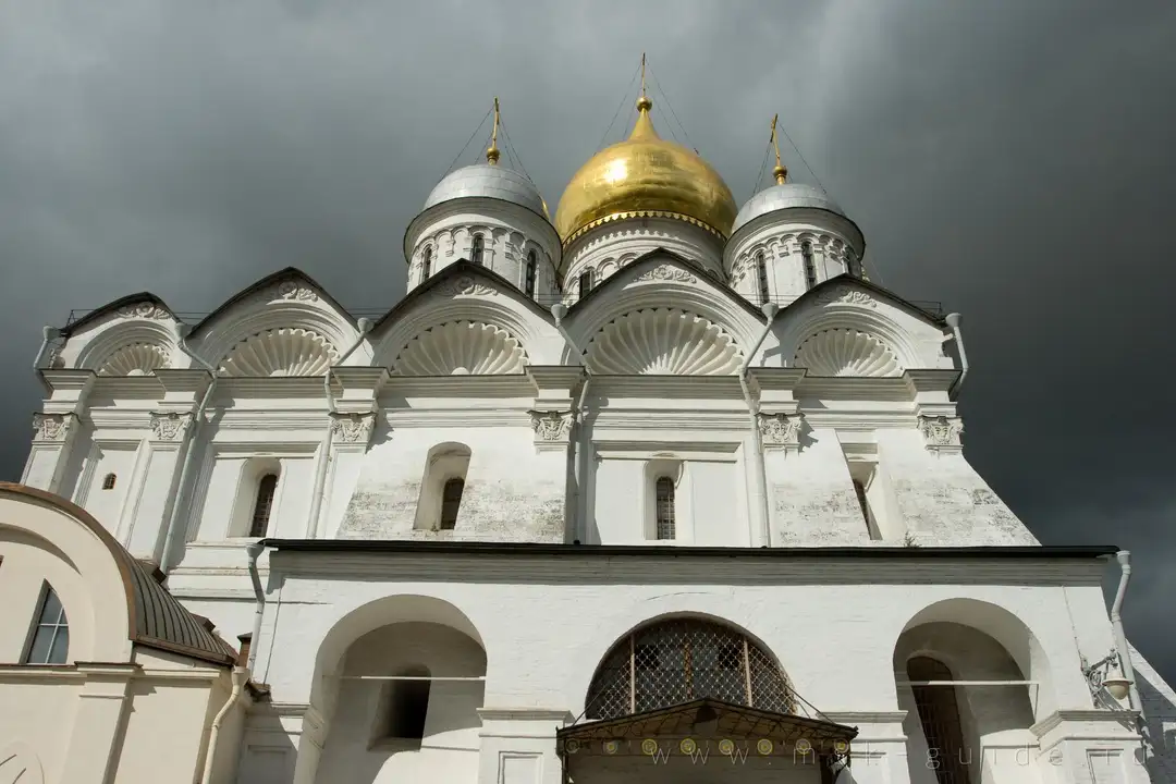 Архангельский собор в Москве Архангельский собор в Москве