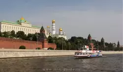 Башни Московского Кремля и Большой Кремлёвский дворец