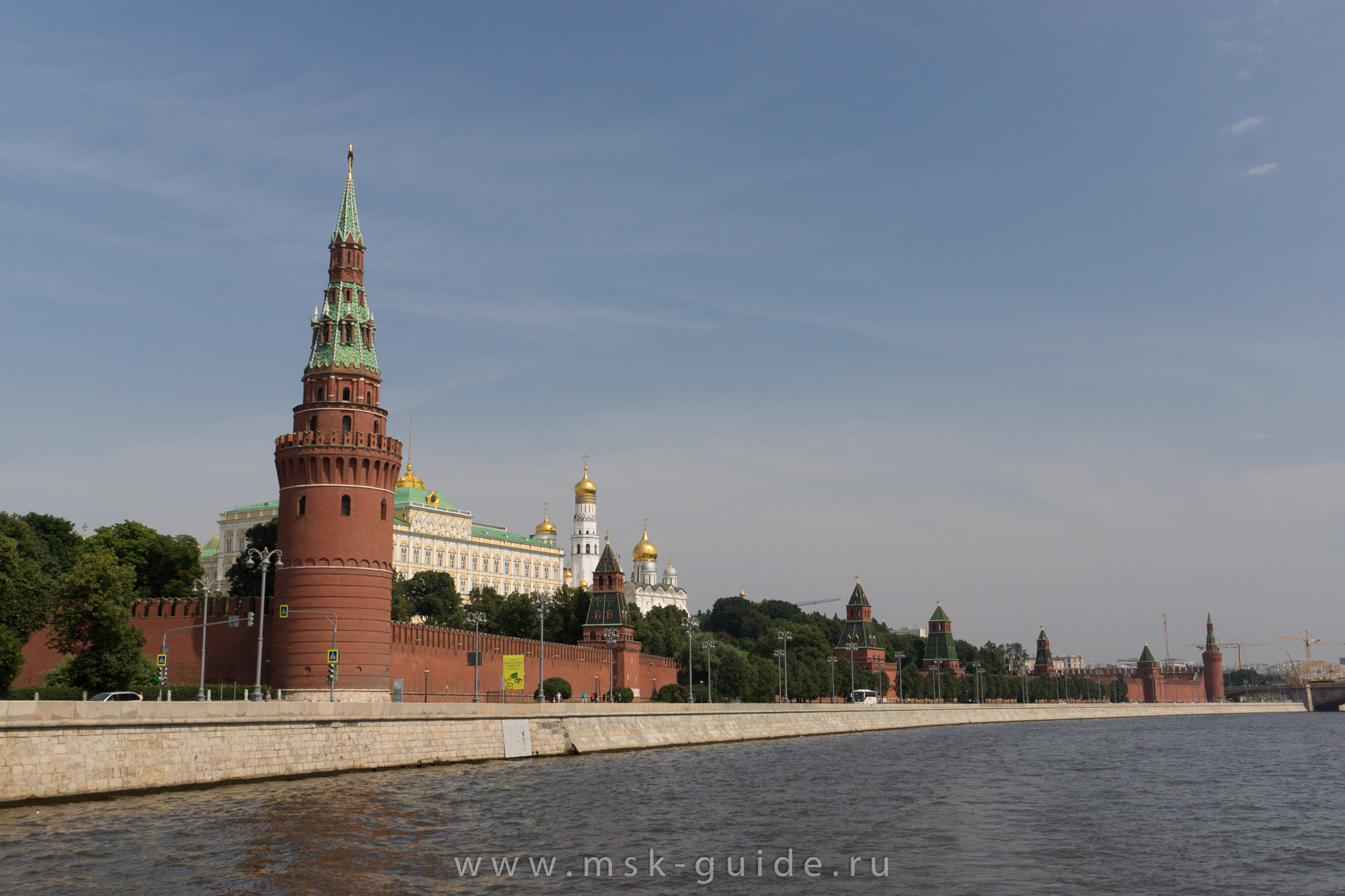 Московский Кремль с борта теплохода