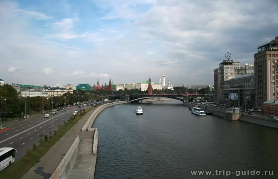 Патриарший мост, вид на кремль Патриарший мост, вид на кремль