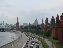 Пробка от Москворецкого моста к Каменному