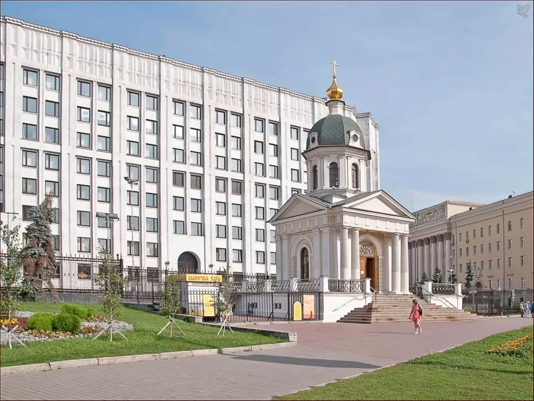 Борисо-Глебский храм-часовня на Арбатской площади