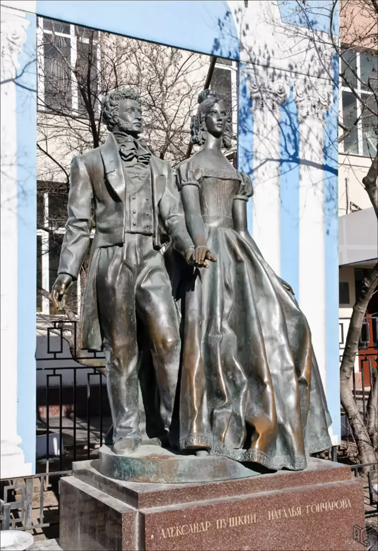 На прогулку (Натали Гончарова и Александр Пушкин)
