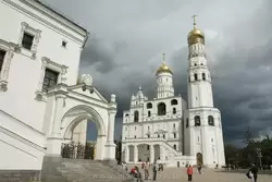 Соборная площадь и колокольня Иван Великий