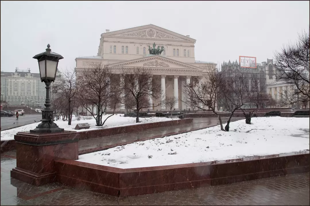 Большой театр, предзимье Большой театр, предзимье