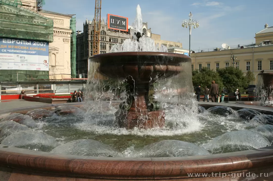 Театральная площадь, фонтаны Театральная площадь, фонтаны