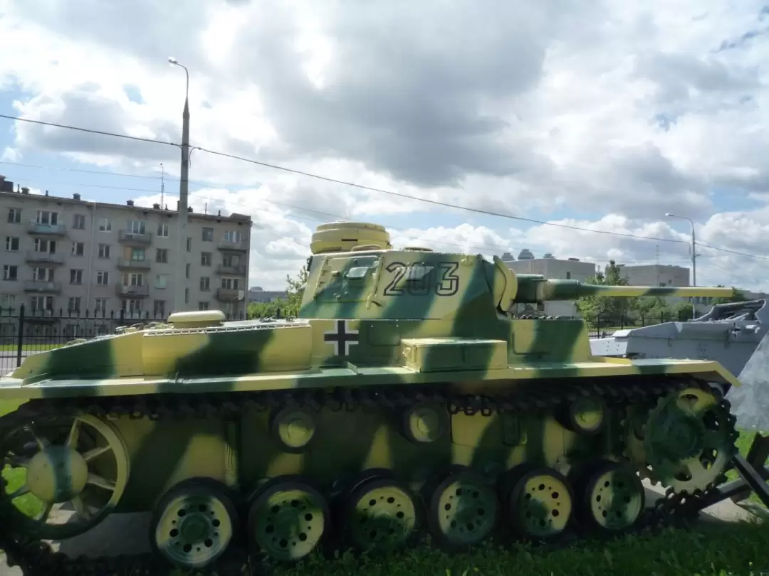Выставка военной техники на Поклонной горе Выставка военной техники на Поклонной горе