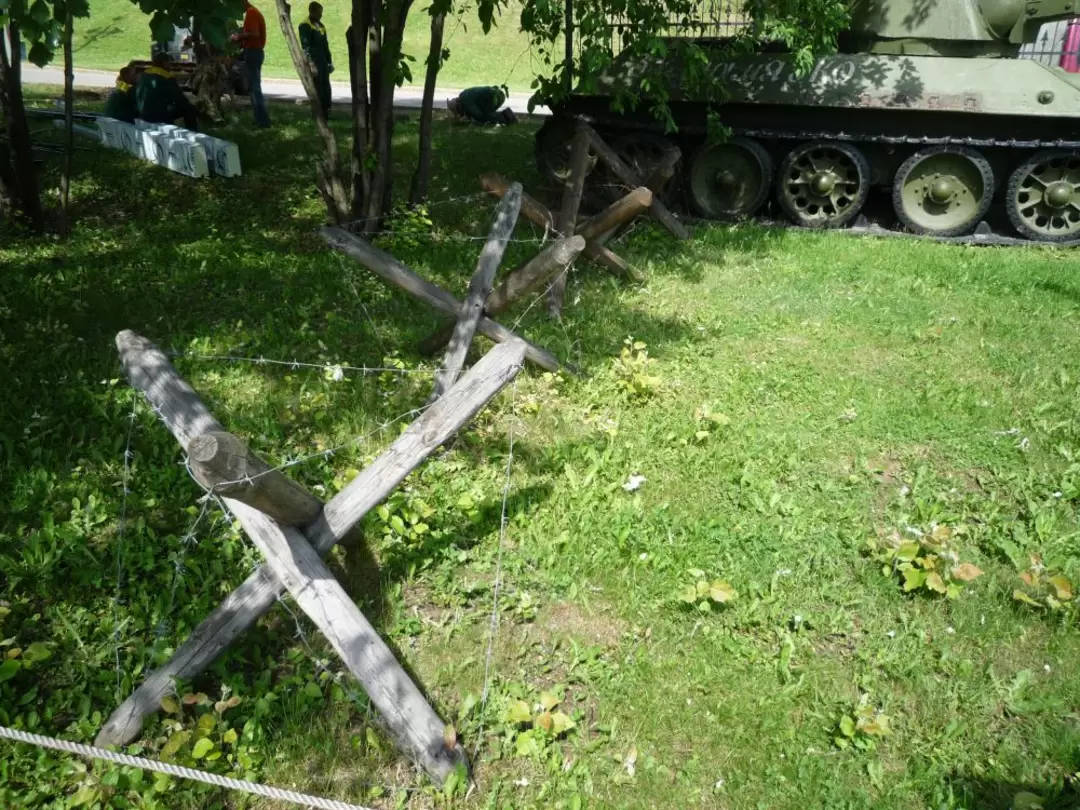 Выставка военной техники на Поклонной горе Выставка военной техники на Поклонной горе