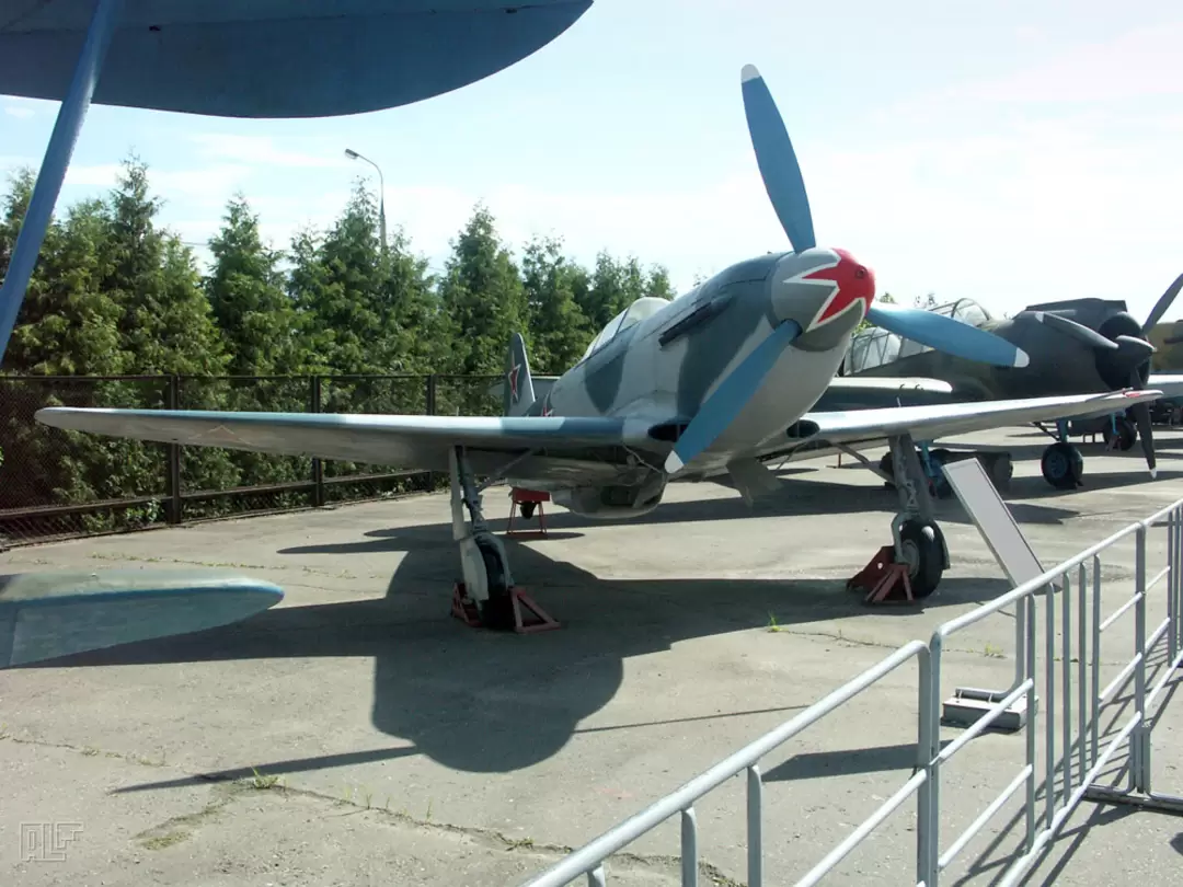 Яковлев-3 Яковлев-3