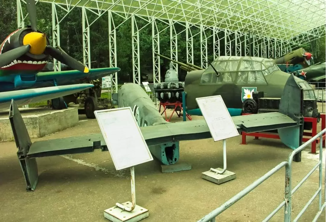 Фрагменты Ме-110 и Ю-88 Фрагменты Ме-110 и Ю-88