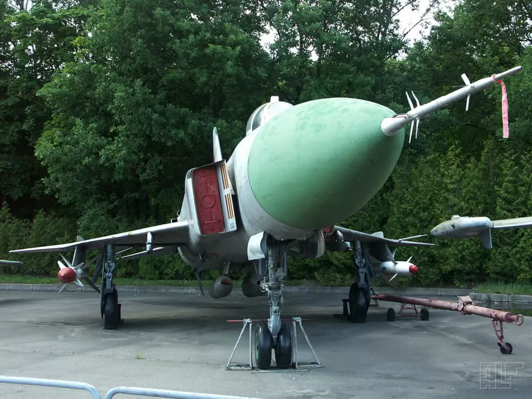 Су-15 ТМ (Истребитель-перехватчик) Су-15 ТМ (Истребитель-перехватчик)