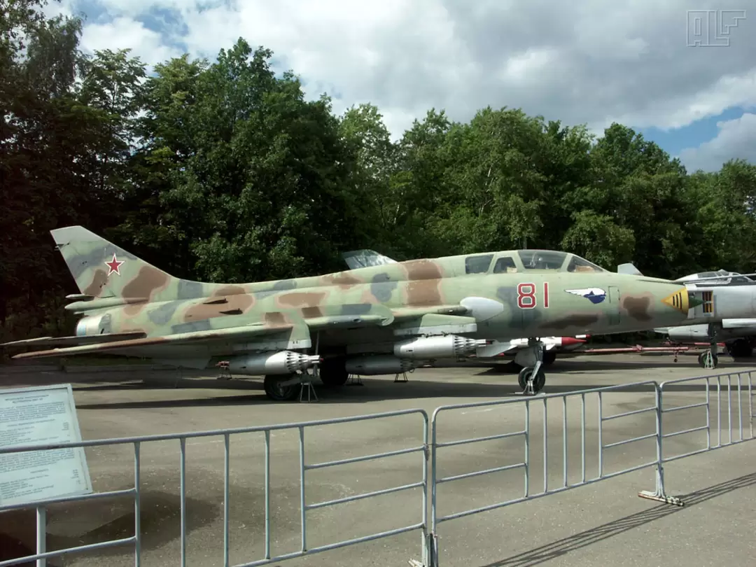 Су-22 (П.О.Сухой) Су-22 (П.О.Сухой)