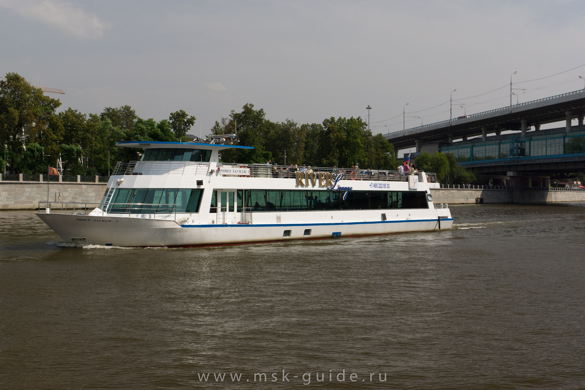 Теплоход «River Lounge» в Москве