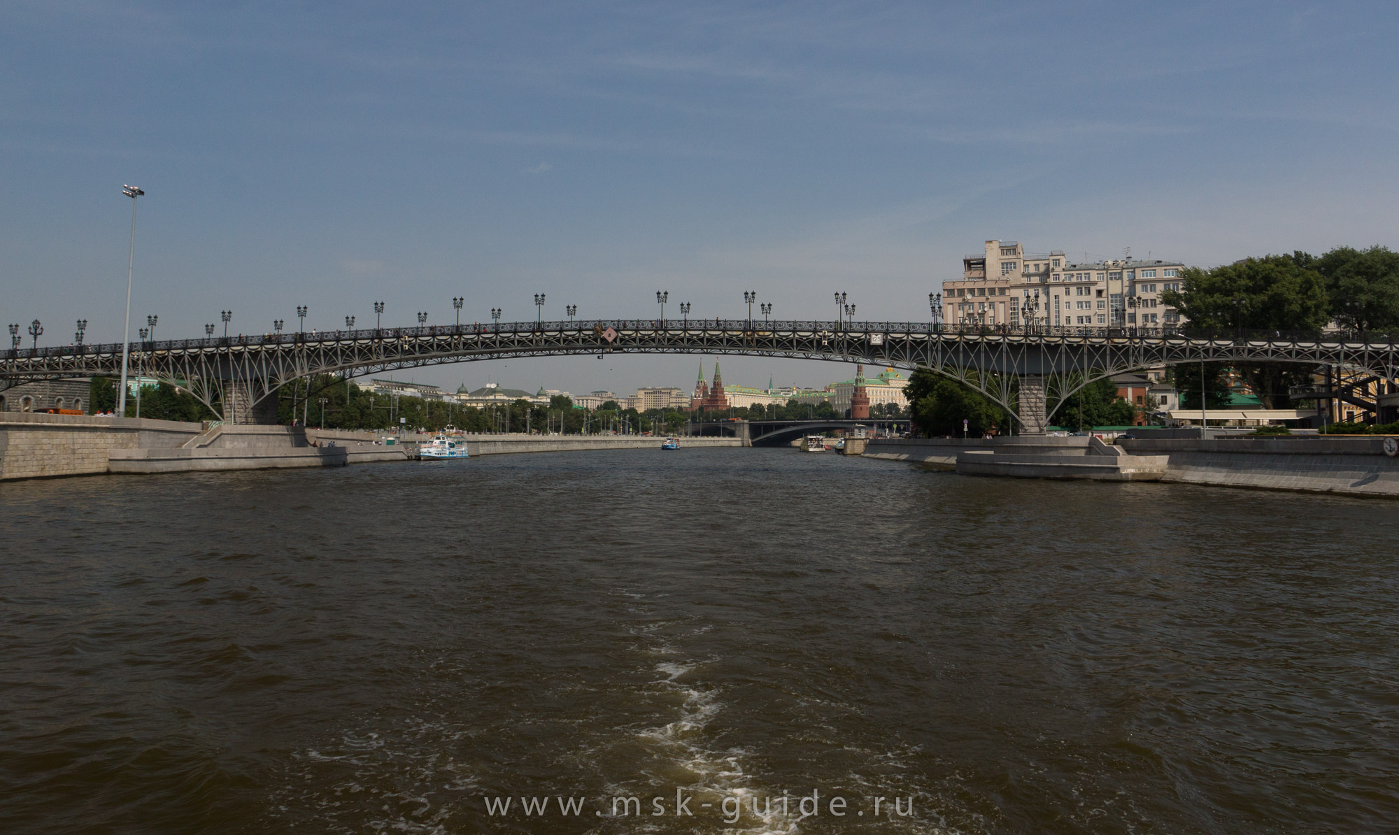 Патриарший мост в Москве Патриарший мост в Москве