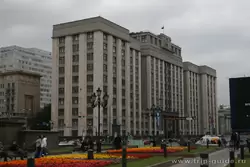Здание парламента РФ (здание Госдумы)