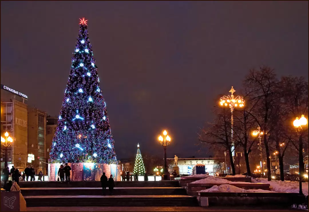 Новый год на Пушкинской площади Новый год на Пушкинской площади