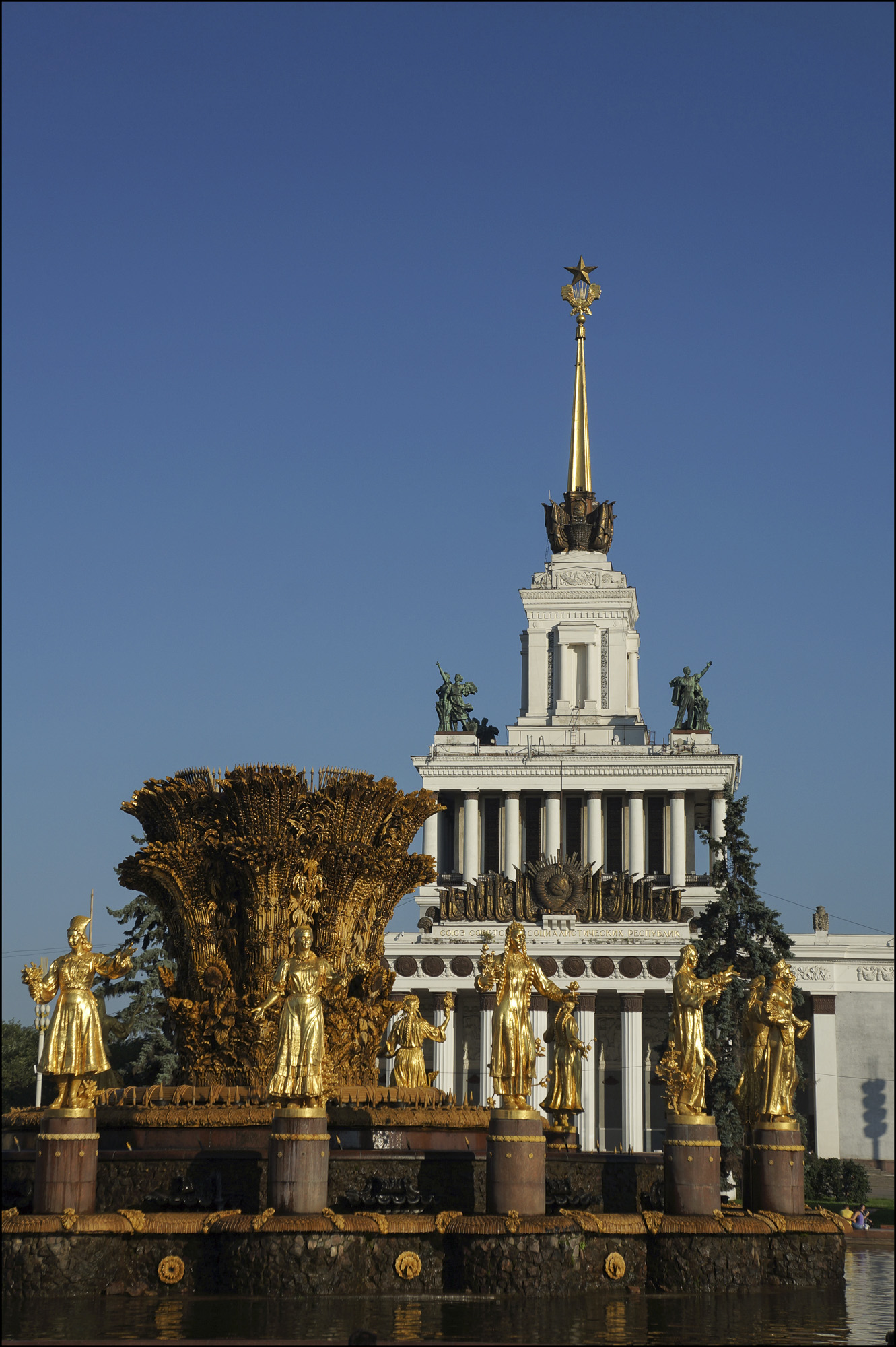Фонтан «Дружба народов», ВВЦ Москва Фонтан «Дружба народов», ВВЦ Москва