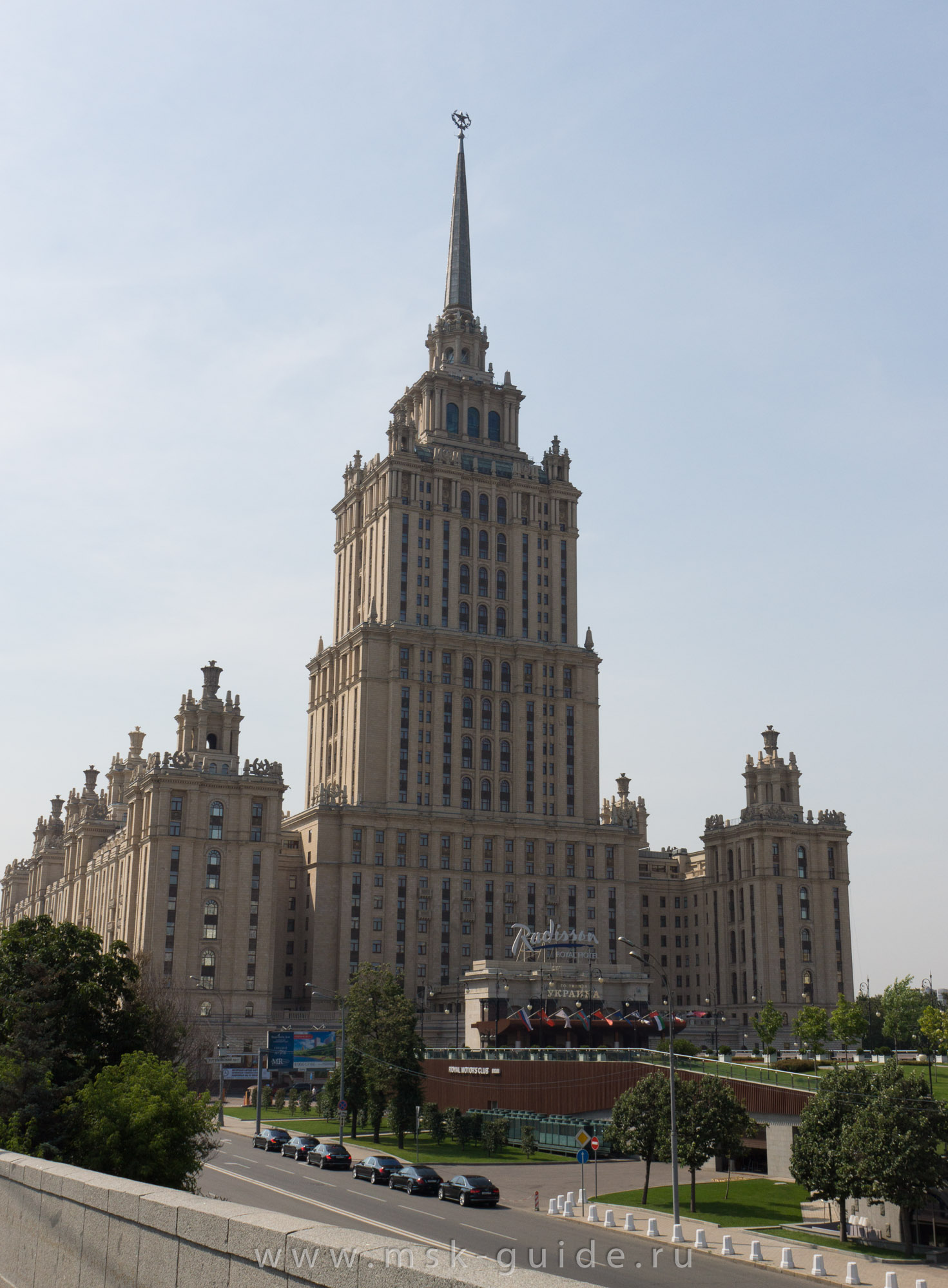 Гостиница «Radisson Royal» (бывшая гостиница «Украина»)