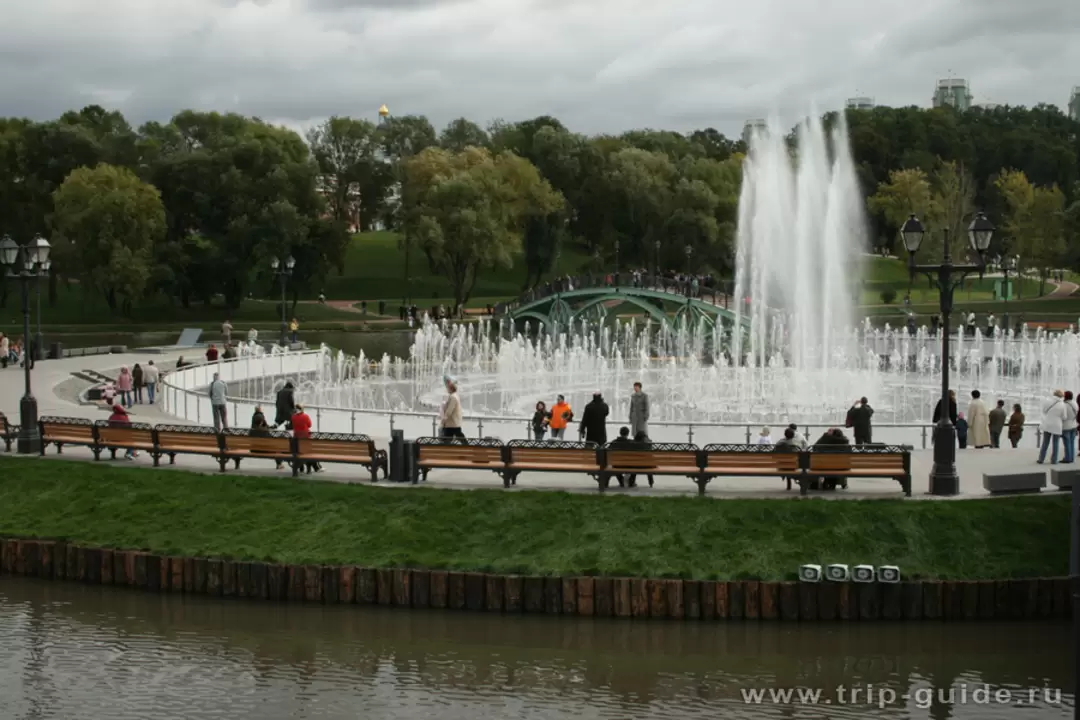 Фонтан в Царицыно Фонтан в Царицыно