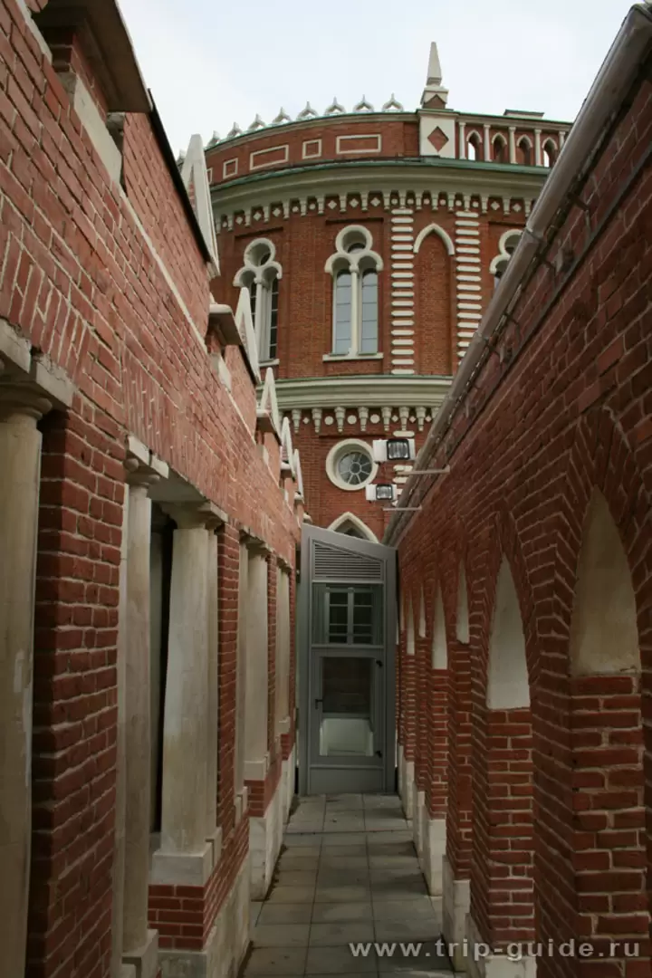 Каменная галерея в Царицыно Каменная галерея в Царицыно