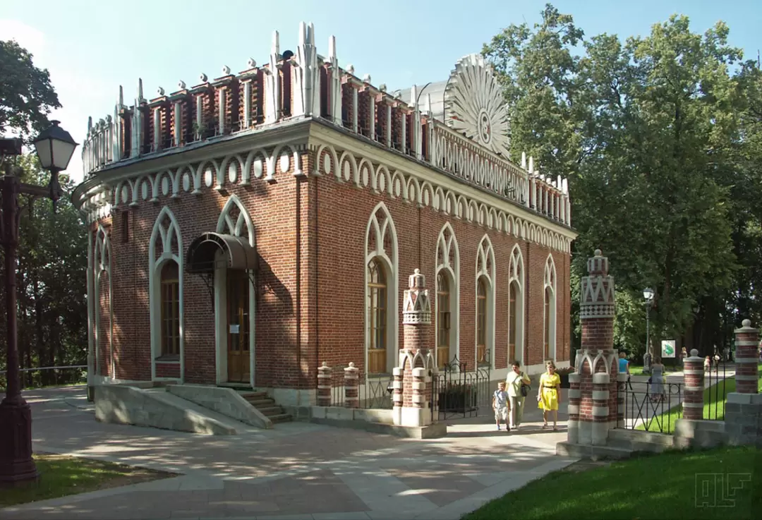 Малый дворец в Царицыно Малый дворец в Царицыно