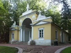 Павильон Миловида в парке Царицыно
