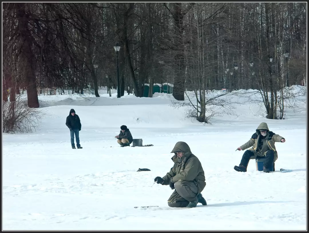 Рыбалка на прудах в Царицыне Рыбалка на прудах в Царицыне