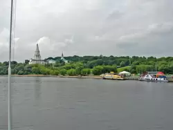 Усадьба Коломенское - вид с Москвы реки