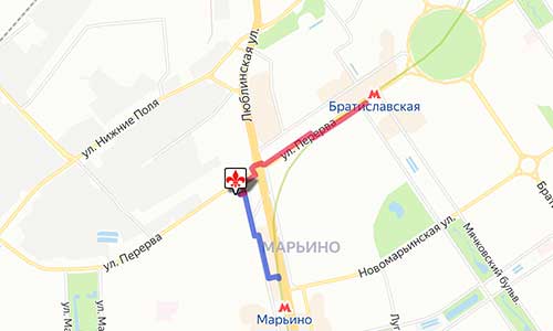 На карте дорог Москвы изображен закрытый аквапарк и доска с объявлениями людей и предприятий